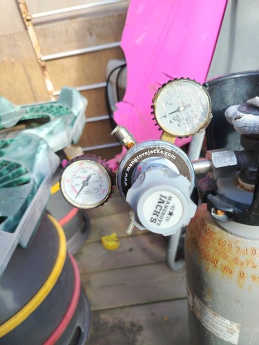 Keg kingdom co2 gas regulator - keg,